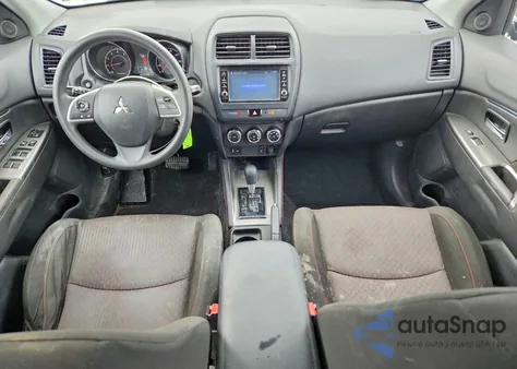 2018 Mitsubishi Outlander Sport Es z USA, uszkodzony, nr VIN JA4AP3AU1JZ001085